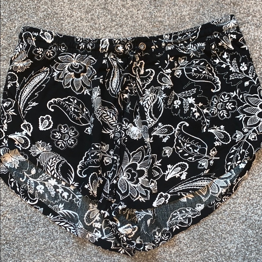Flowy shorts